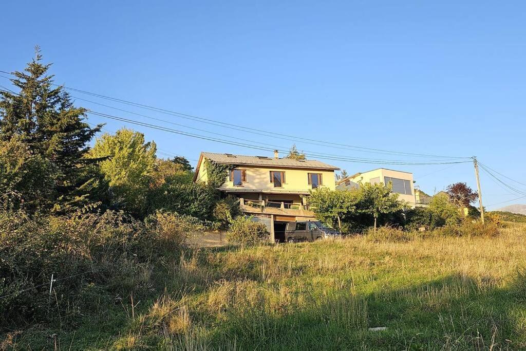 Le Cosy Du Plongeoir - T2 Neuf Avec Vue Sur Le Lac De Serre Poncon Et Grande Terrasse Avec Jardin Савин Екстериор снимка