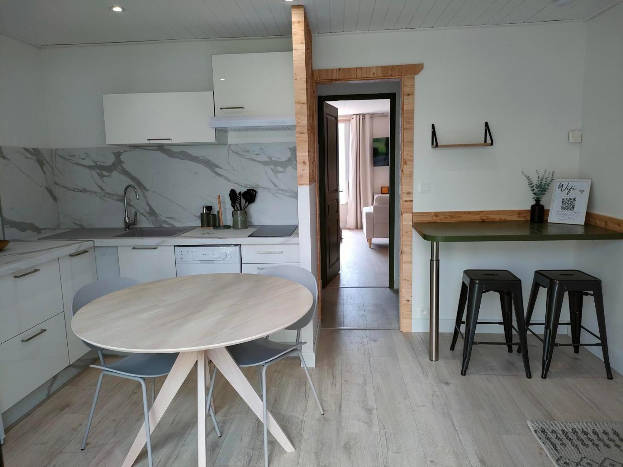 Le Cosy Du Plongeoir - T2 Neuf Avec Vue Sur Le Lac De Serre Poncon Et Grande Terrasse Avec Jardin Савин Екстериор снимка