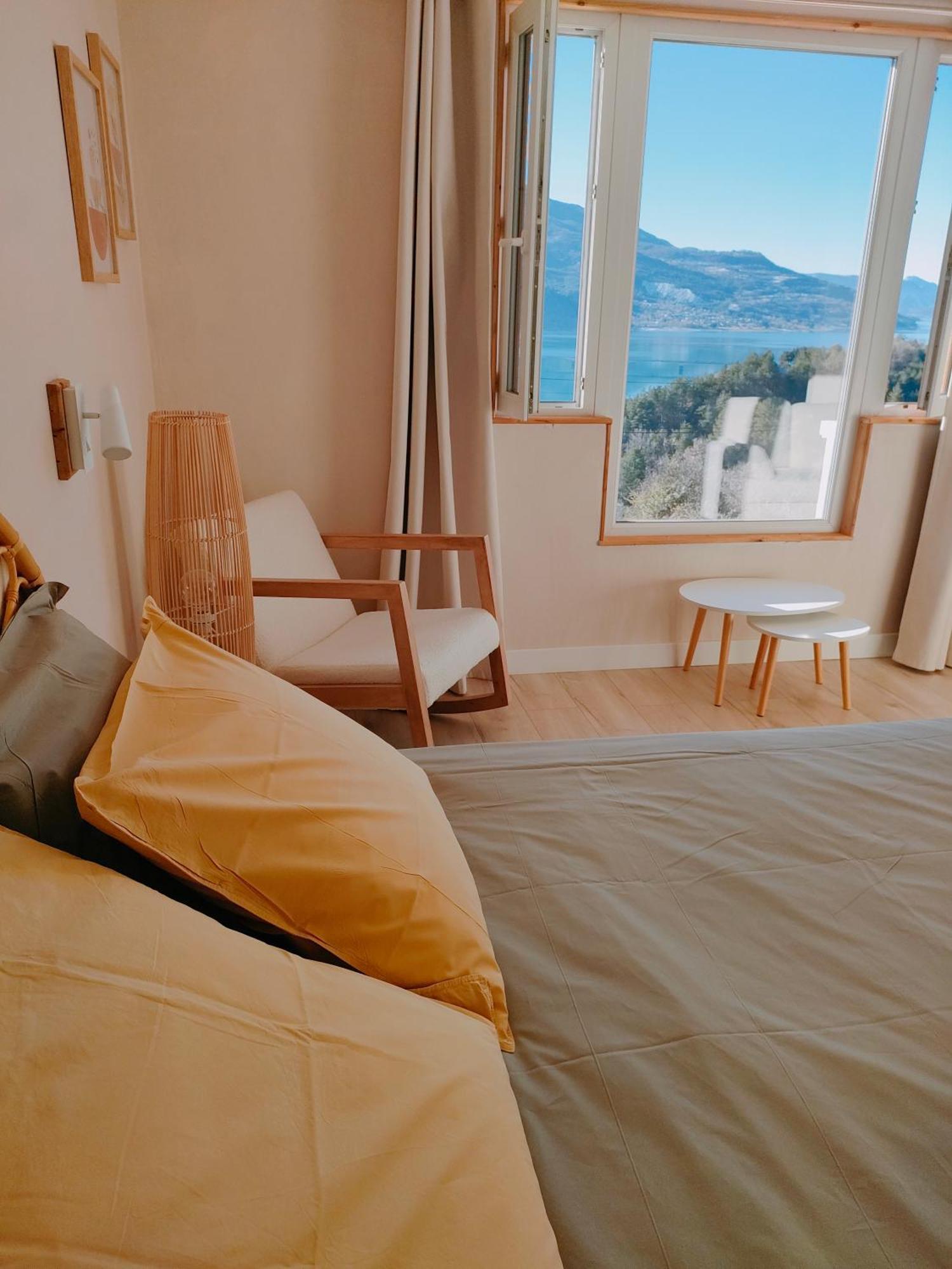 Le Cosy Du Plongeoir - T2 Neuf Avec Vue Sur Le Lac De Serre Poncon Et Grande Terrasse Avec Jardin Савин Екстериор снимка